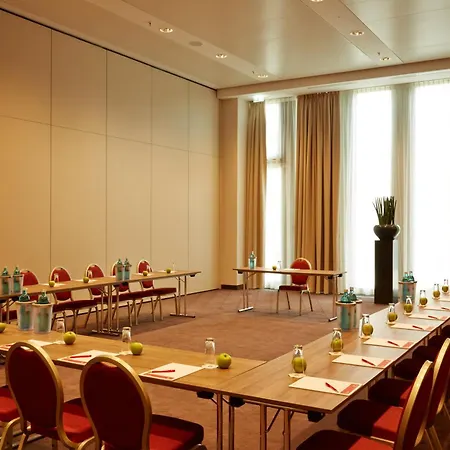 H4 Hotel Muenchen Messe-2